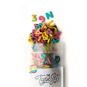 The Type Set Co magnetilised numbrid ja tähed (200 tk) - (erinevad värvid) - Rainbow Pop