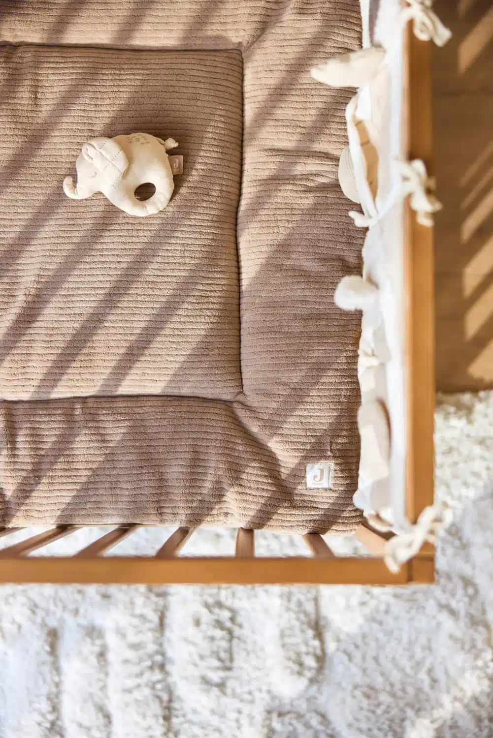 Jollein mängumatt Cloudy Rib 75x95 cm - Milky Coffee - Image 6