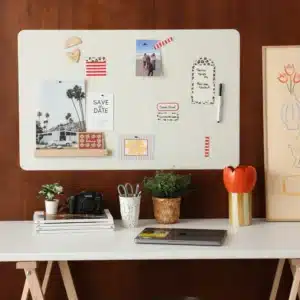 Ferflex® seinale kleebitav magnettahvel Medium Beige Linen (57*90 cm) + värvilised magnetkujundid
